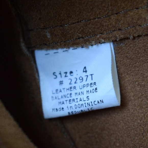 Minnetonka mocasin/ ankle booties - Picture 8 of 8